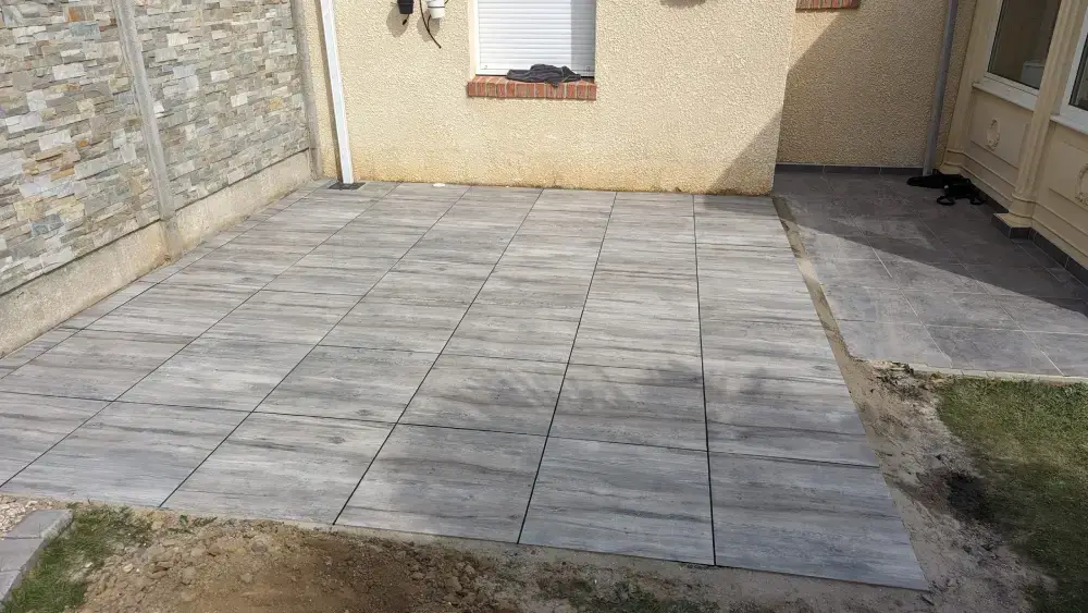 Terrassement, viabilisation, assainissement et aménagement extérieur à Lamarque, réalisés par votre terrassier qualifié et fiable.